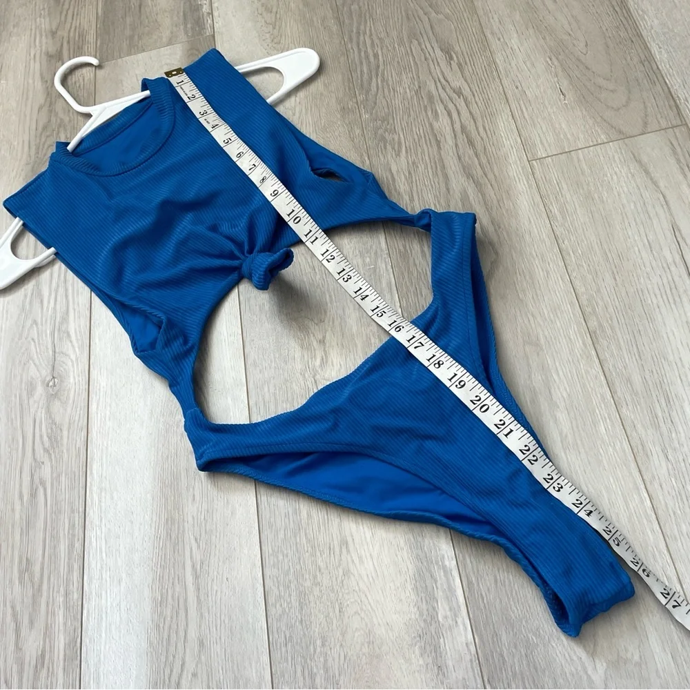 Frankies Bikinis Swimsuit high neck cutout knot cheeky womens Blue (medium)